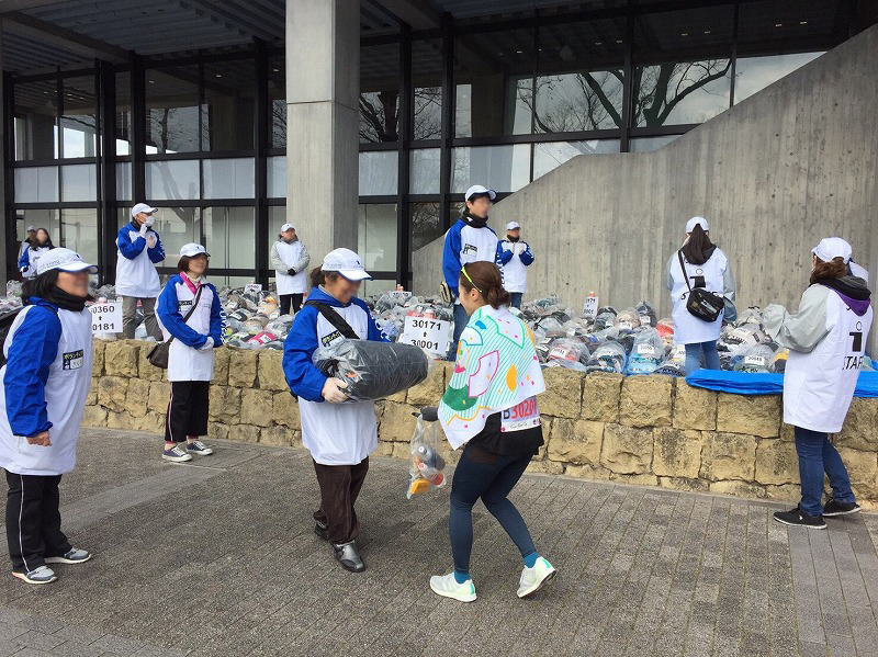 京都マラソンのボランティアに参加のサムネイル画像