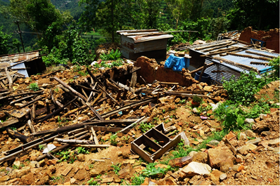 2015年7月撮影 カレラトック村付近の被災の様子