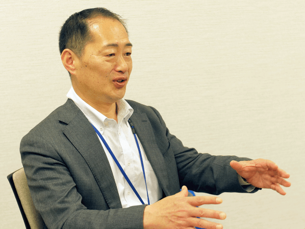 黒田篤史