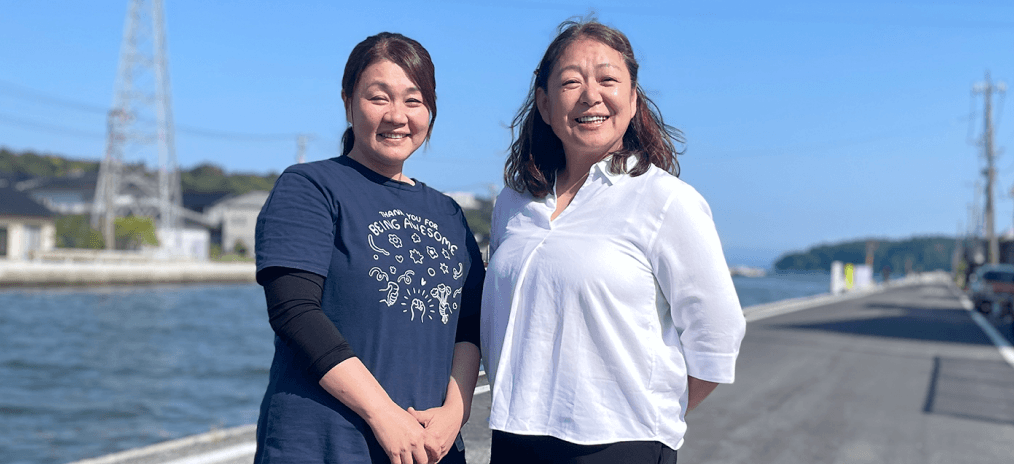 橋本みすず（右）、浦野愛（左）